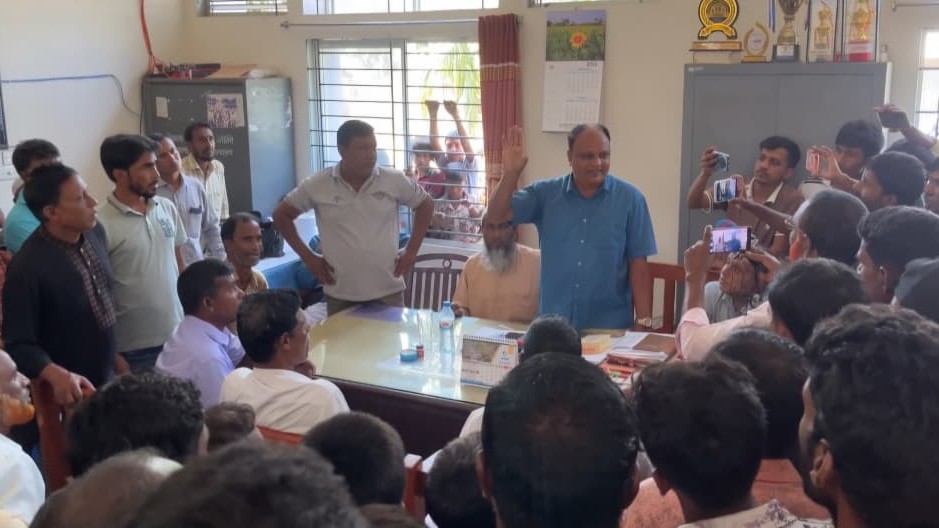 শেরপুরে শিক্ষার্থীর সঙ্গে অশোভন আচরণের অভিযোগ